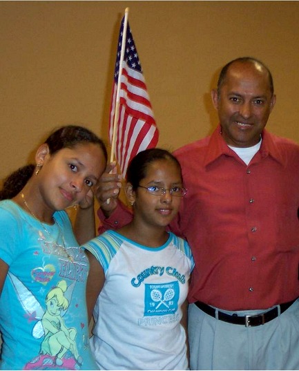 apopka daughters and dad and flag