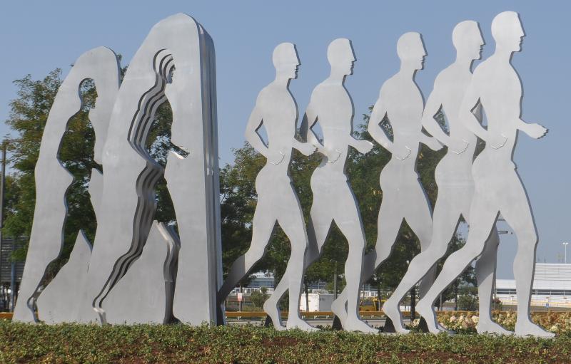 Runners Sculpture