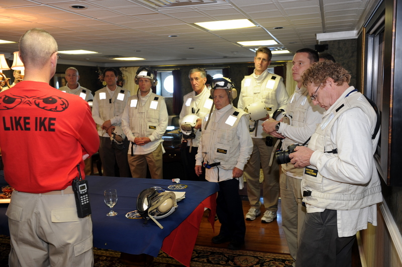 USS DDE 11 visitors in State Room