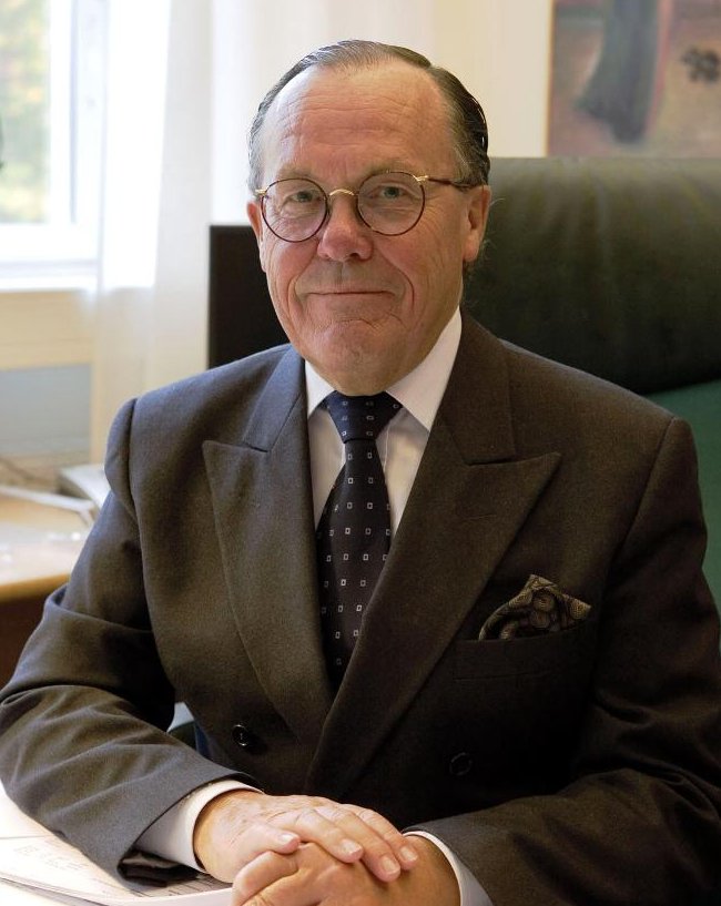 Dr. Hakan Mellstedt