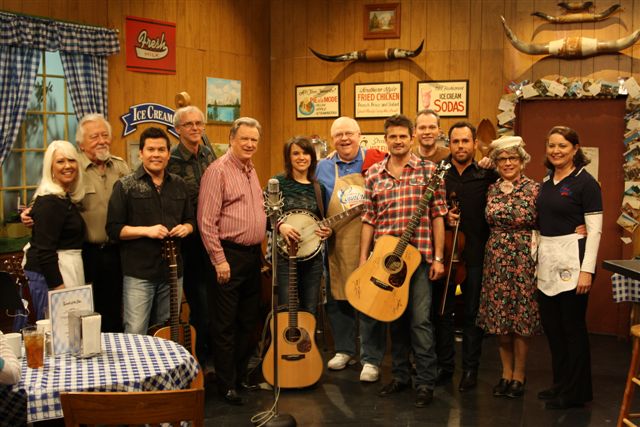 Grascals perform on Larry's Cty Diner ( credit J. Westby)