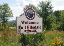 WelcometoHillsdale.sign.3