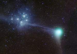 Comet Macholz and Pleiades 01-07-05