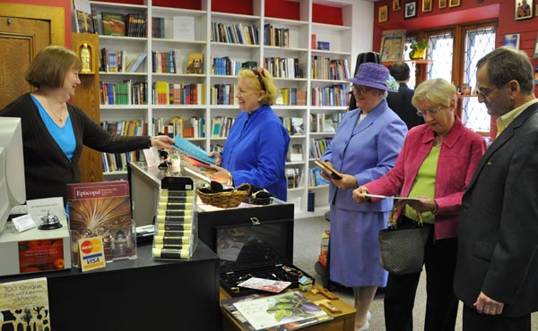 Canterbury Bookstore during Len