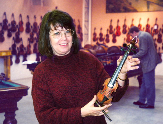 Dixie Huthmaker, Huthmaker Violins