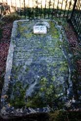 Grave-slab-of-Richard-Cameron-and-8-other-Covenanters.jpg