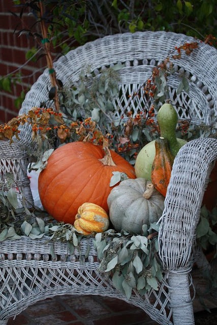 fall chair pumpkins