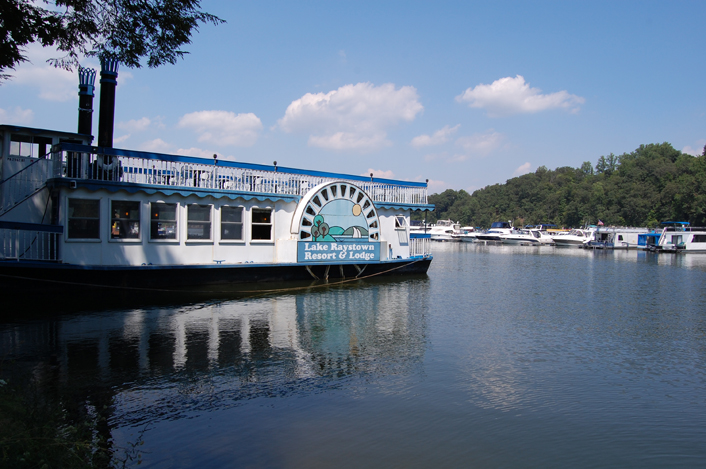 The Proud Mary tour boat at Lake Raystown Resort, Lodge and Conference Center