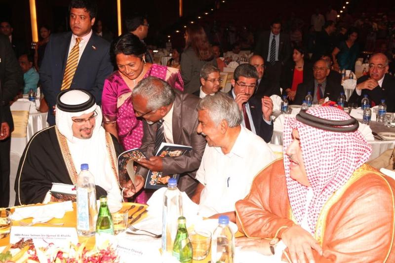 Baharain Crown Prince inKochi with Kulathakal and Kerala CM Chandy