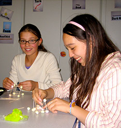 Girls at the Tinkering Studio - Marshmellow structures