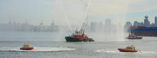 The Seaspan Eagle and RCM-SAR vessels in action.